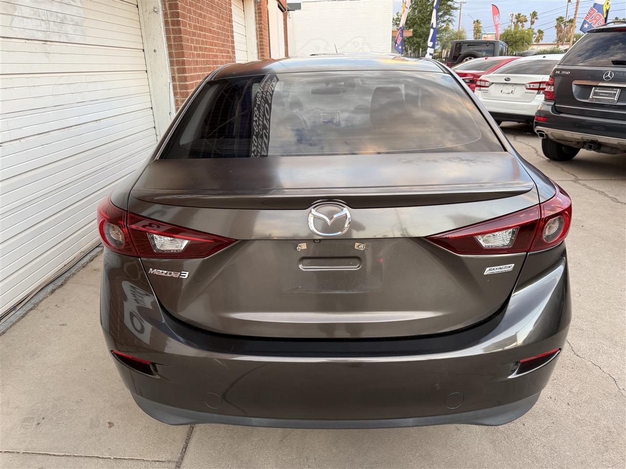 Mazda MAZDA3 i Touring AT 4-Door 2015