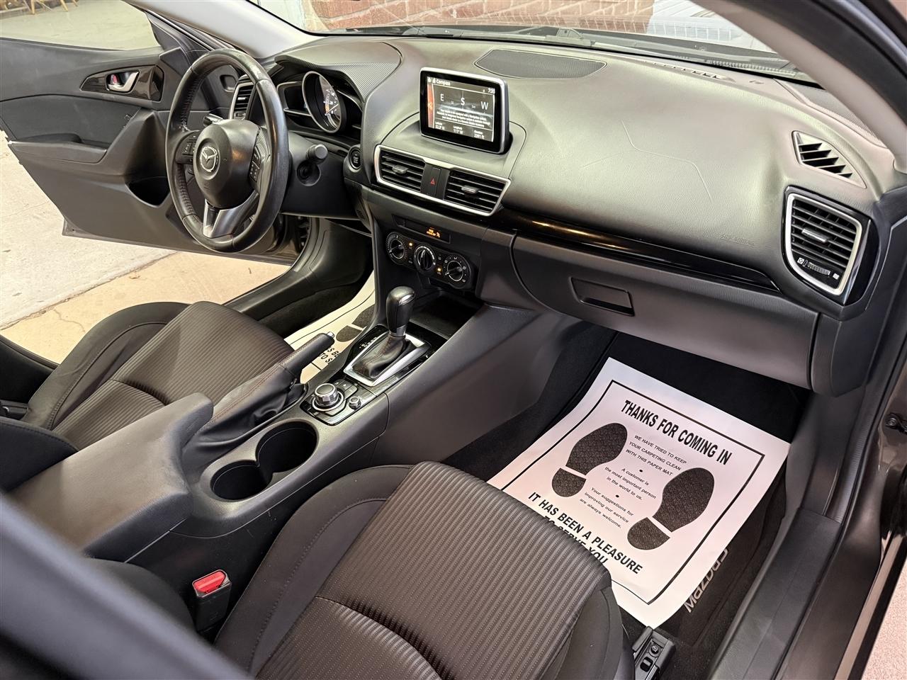 Mazda MAZDA3 i Touring AT 4-Door 2015