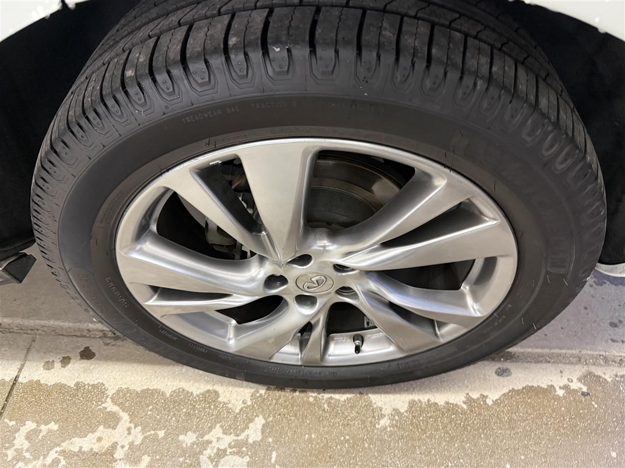 Infiniti JX FWD 2013