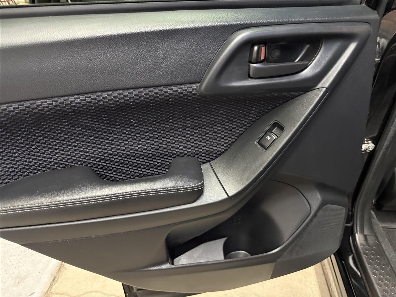 Subaru Forester 2.5i Premium PZEV CVT 2017
