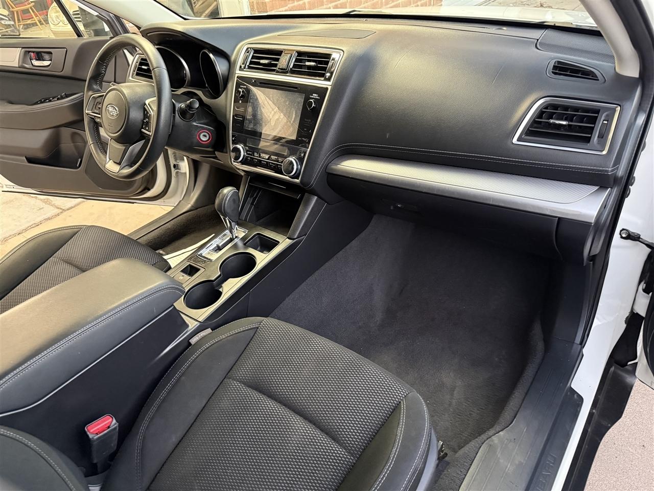 Subaru Outback 2.5i Premium 2019