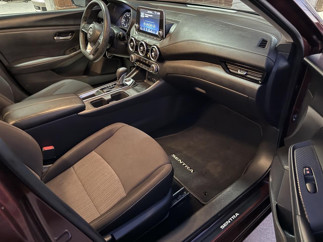 Nissan Sentra photo 29