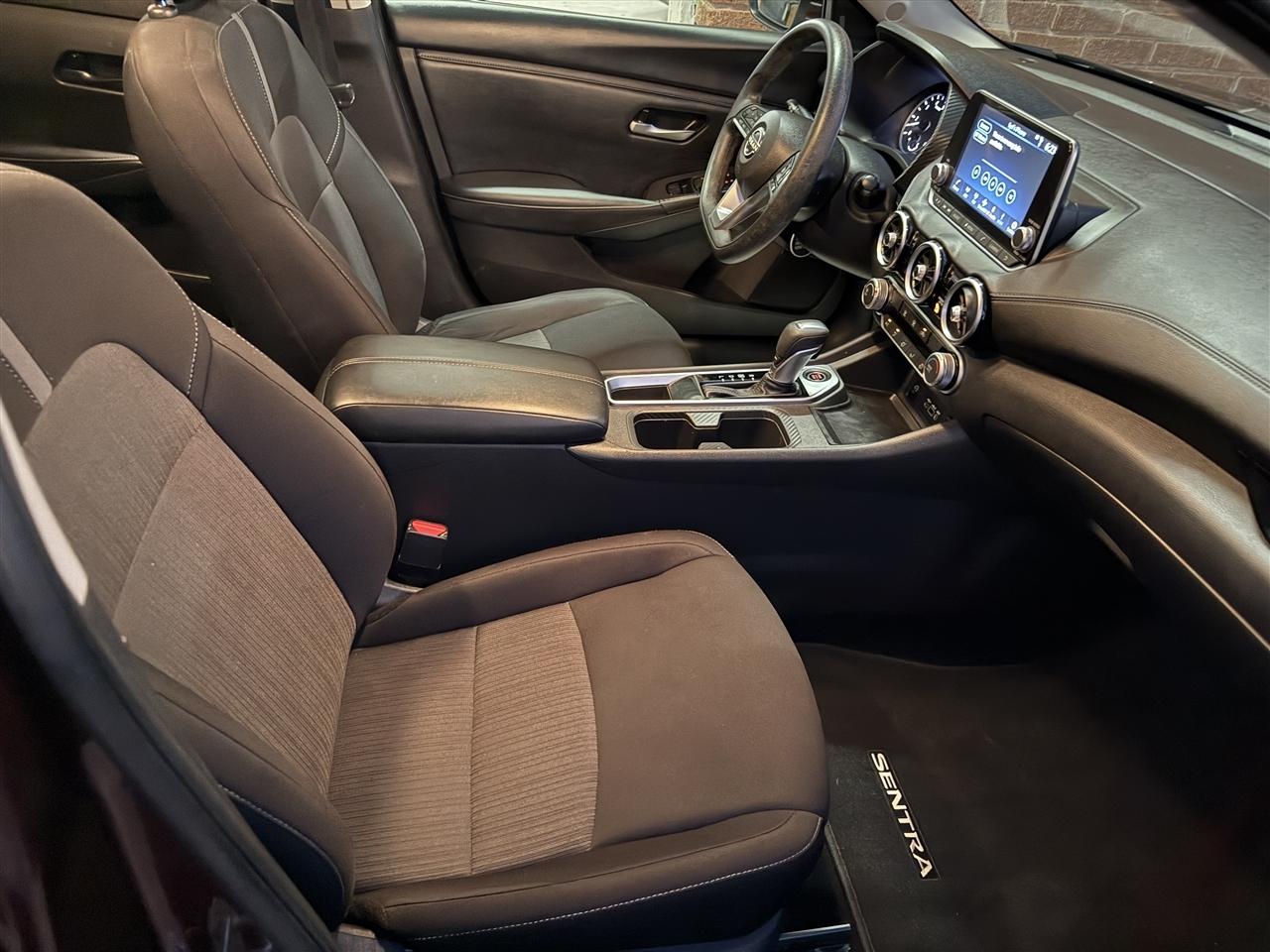 Nissan Sentra photo 30