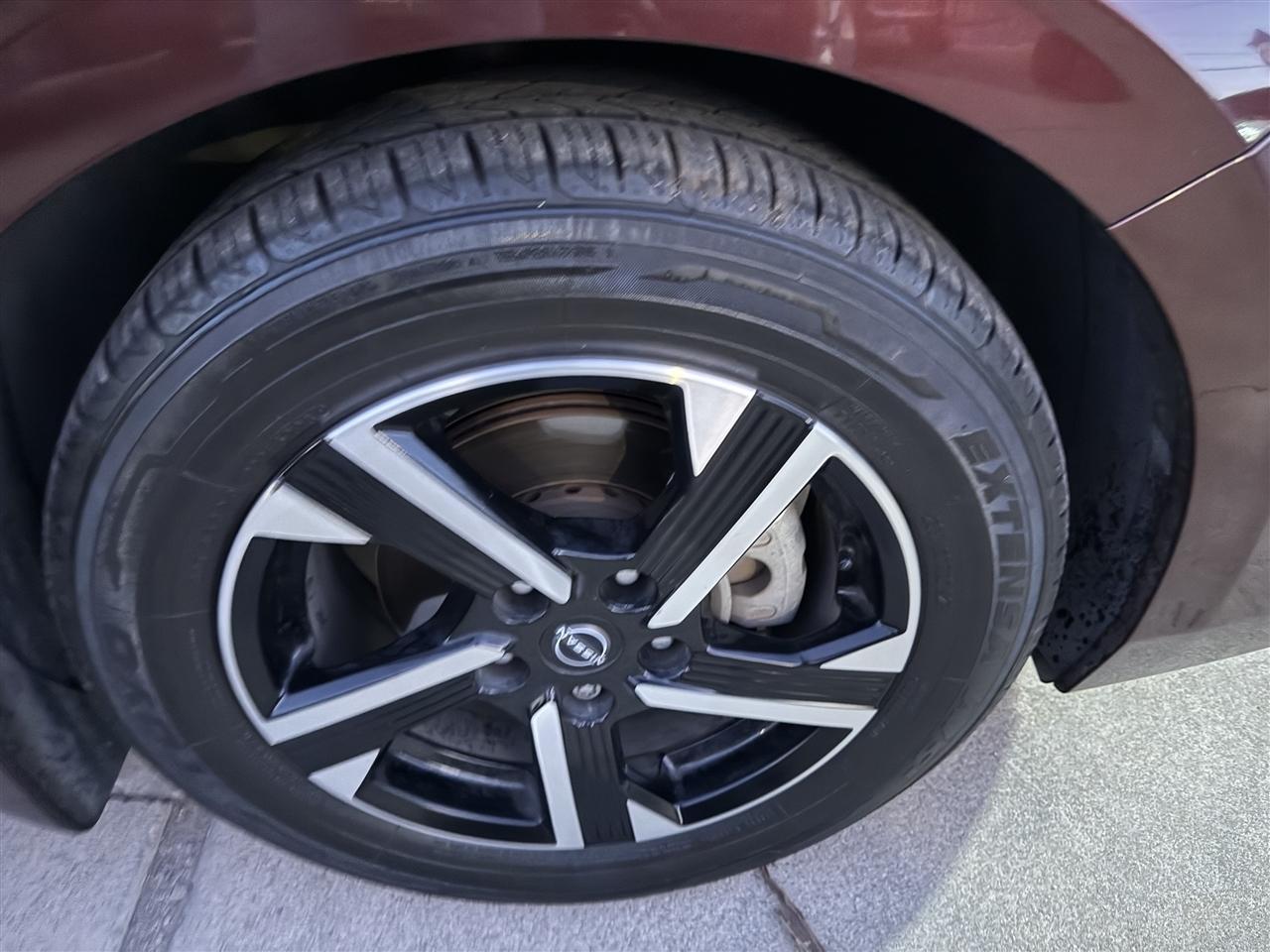 Nissan Sentra photo 38