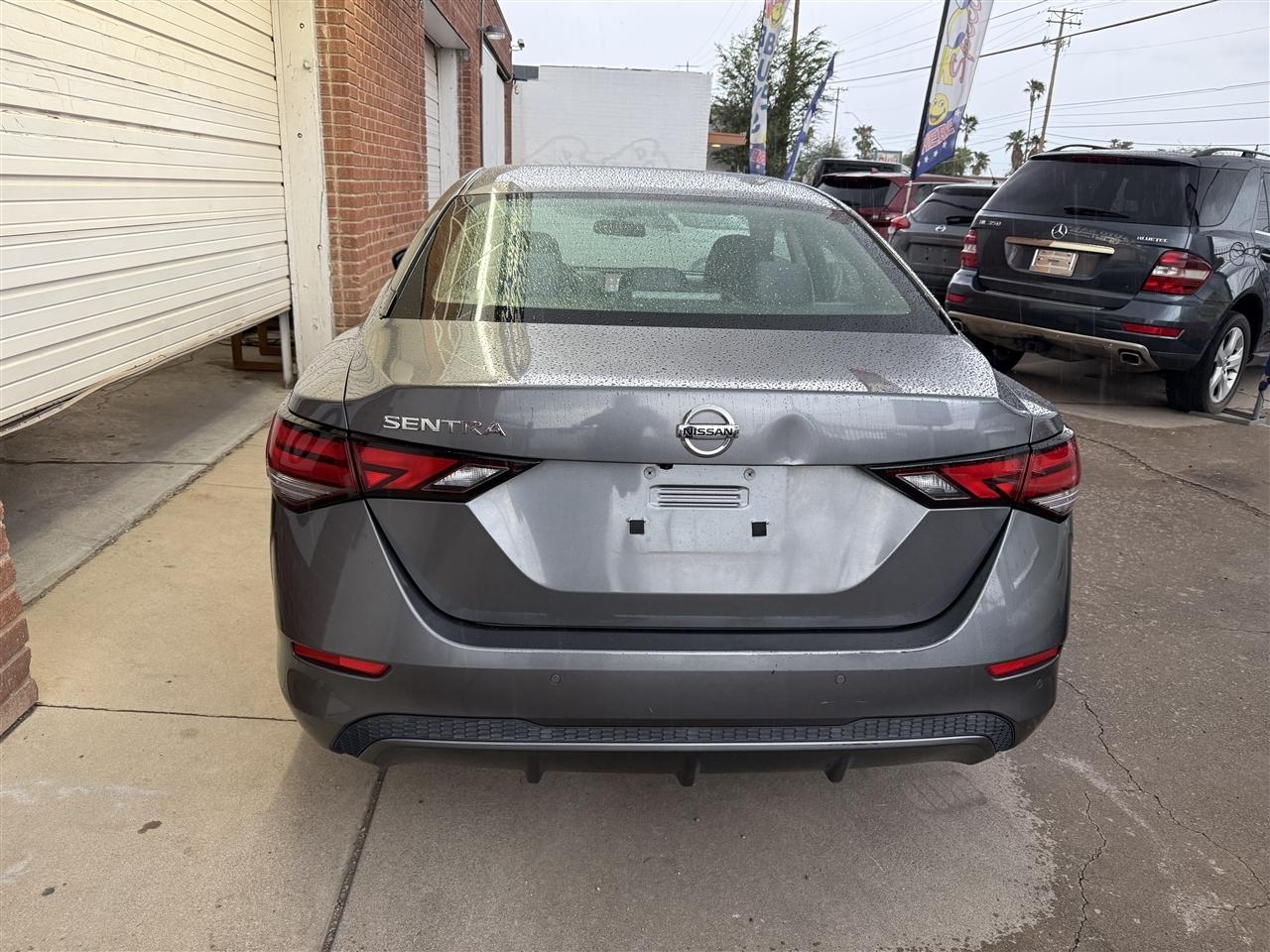 Nissan Sentra S 2021