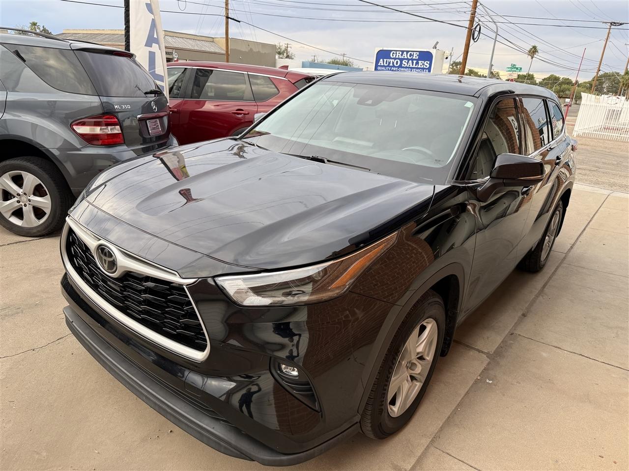 Toyota Highlander LE AWD V6 2021