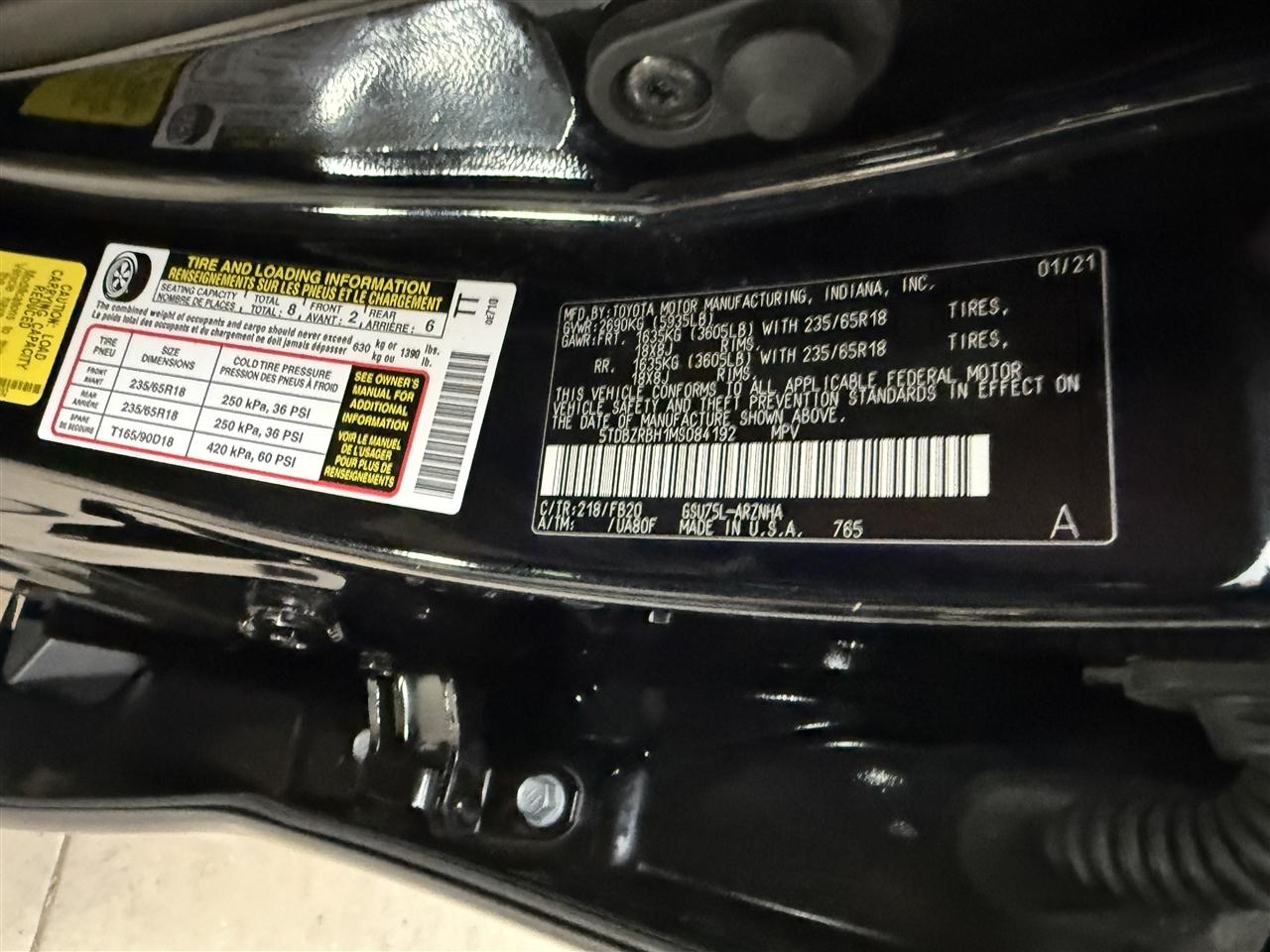 Toyota Highlander LE AWD V6 2021