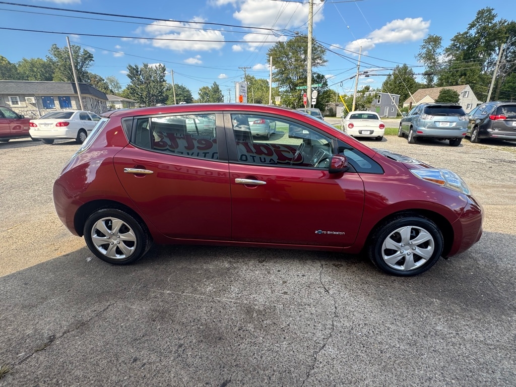 Nissan Leaf  2015