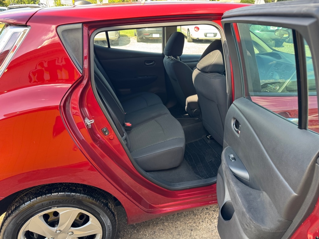 Nissan Leaf  2015