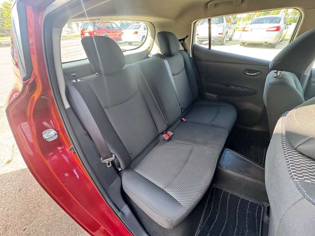 Nissan Leaf  2015