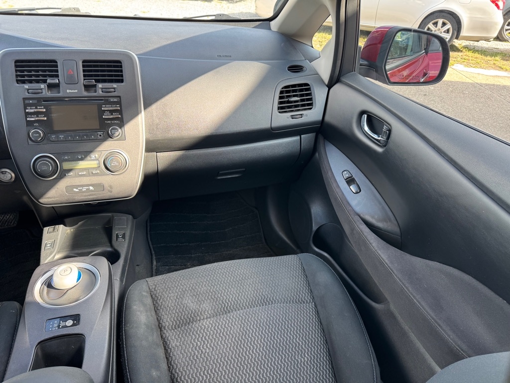Nissan Leaf  2015