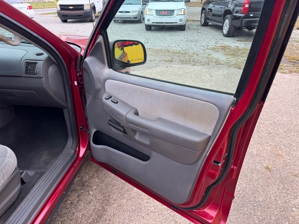 Ford Explorer  2005