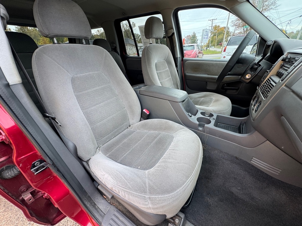 Ford Explorer  2005
