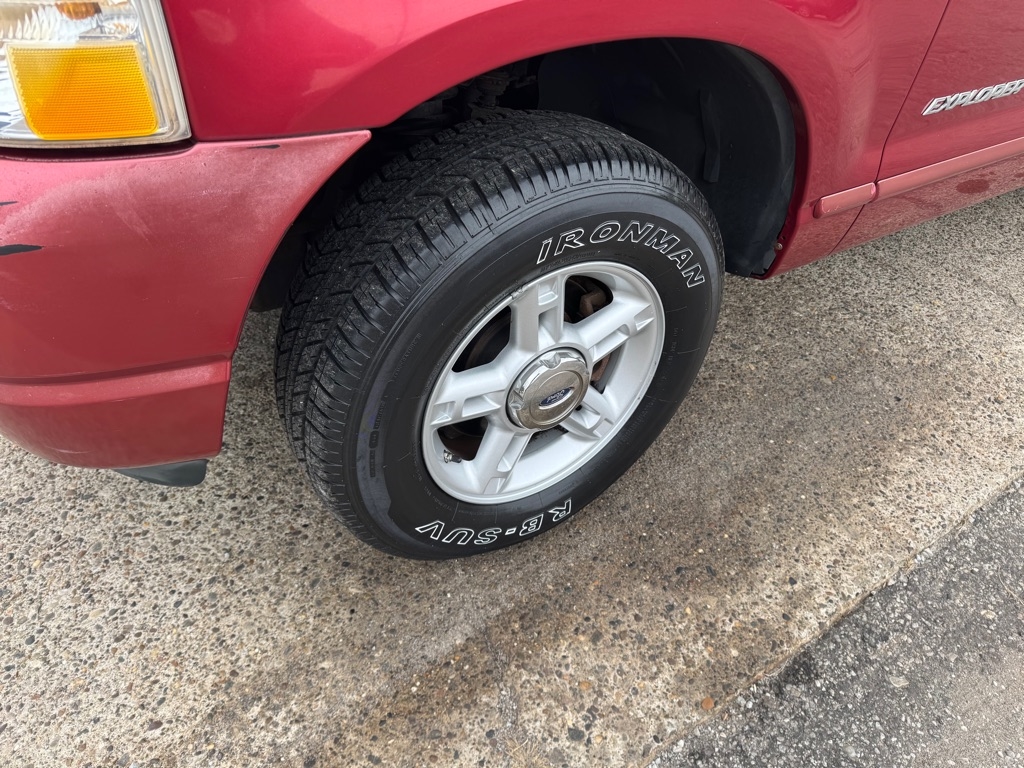 Ford Explorer  2005