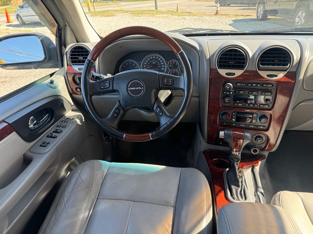GMC Envoy  2006
