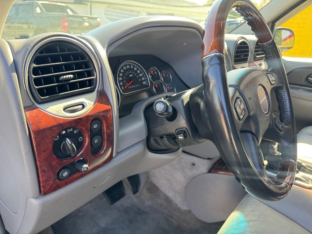 GMC Envoy  2007