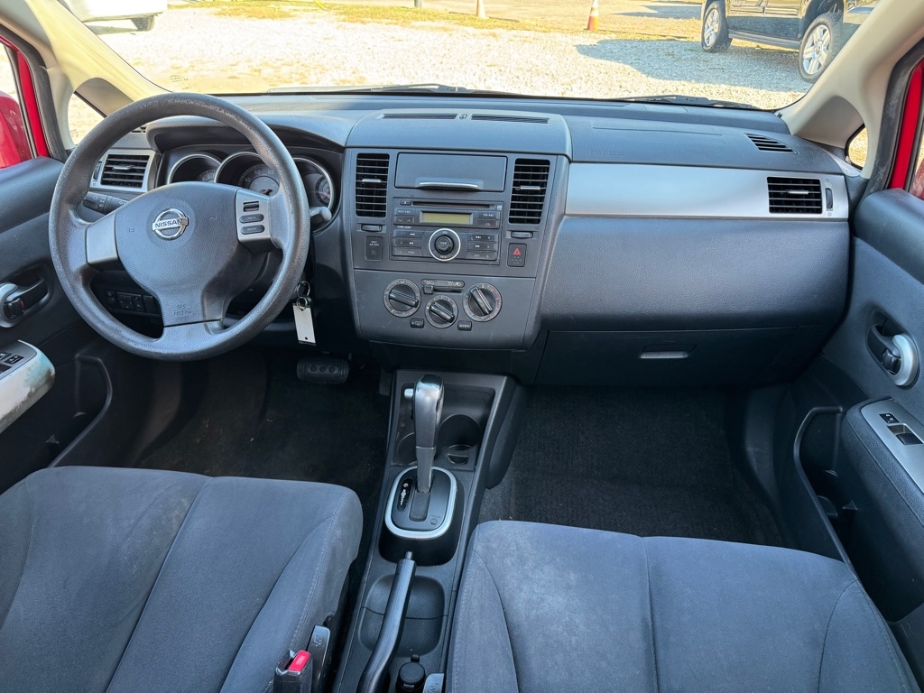Nissan Versa  2009