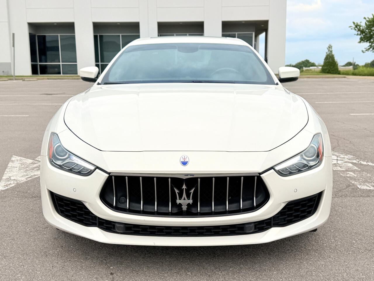 2019 Maserati Ghibli photo 2
