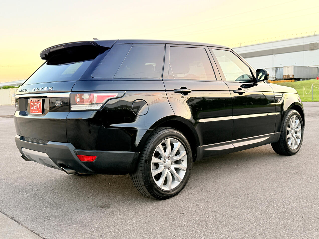 2016 Land Rover Range Rover Sport photo 3