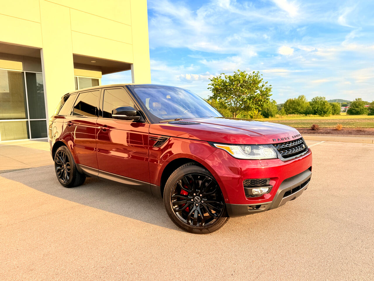 2016 Land Rover Range Rover Sport Supercharged Dynamic photo 9