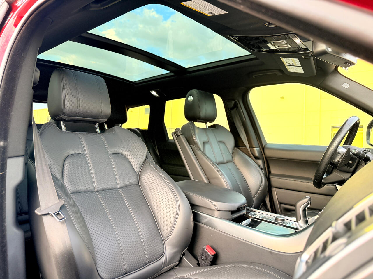 2016 Land Rover Range Rover Sport Supercharged Dynamic photo 12