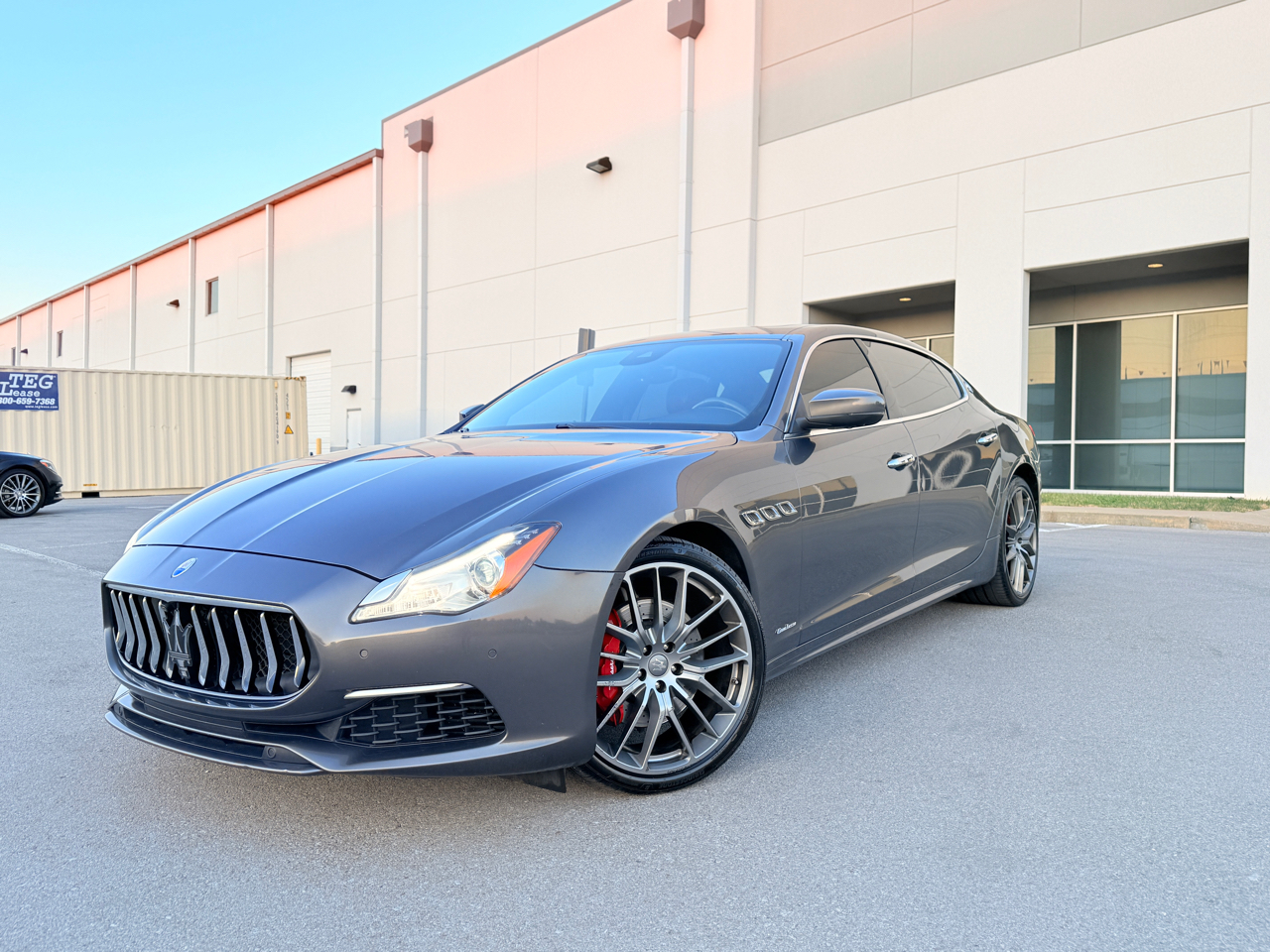 2017 Maserati Quattroporte Q4 GranLusso photo 4
