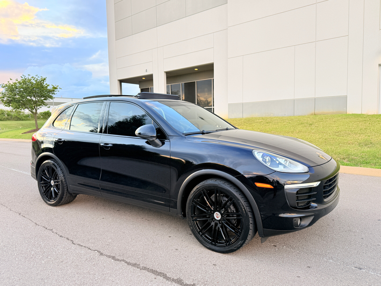 2016 Porsche Cayenne photo 4