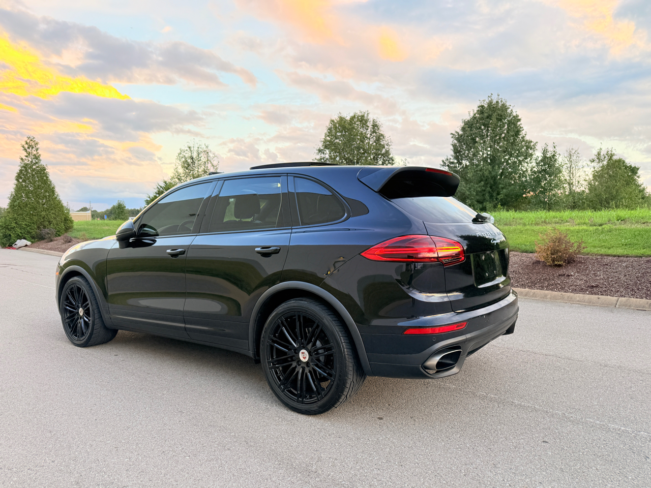 2016 Porsche Cayenne photo 6