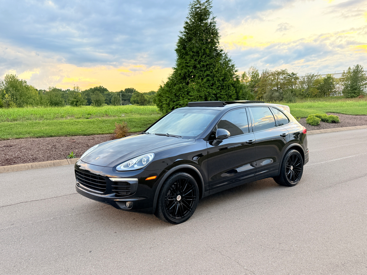 2016 Porsche Cayenne photo 22