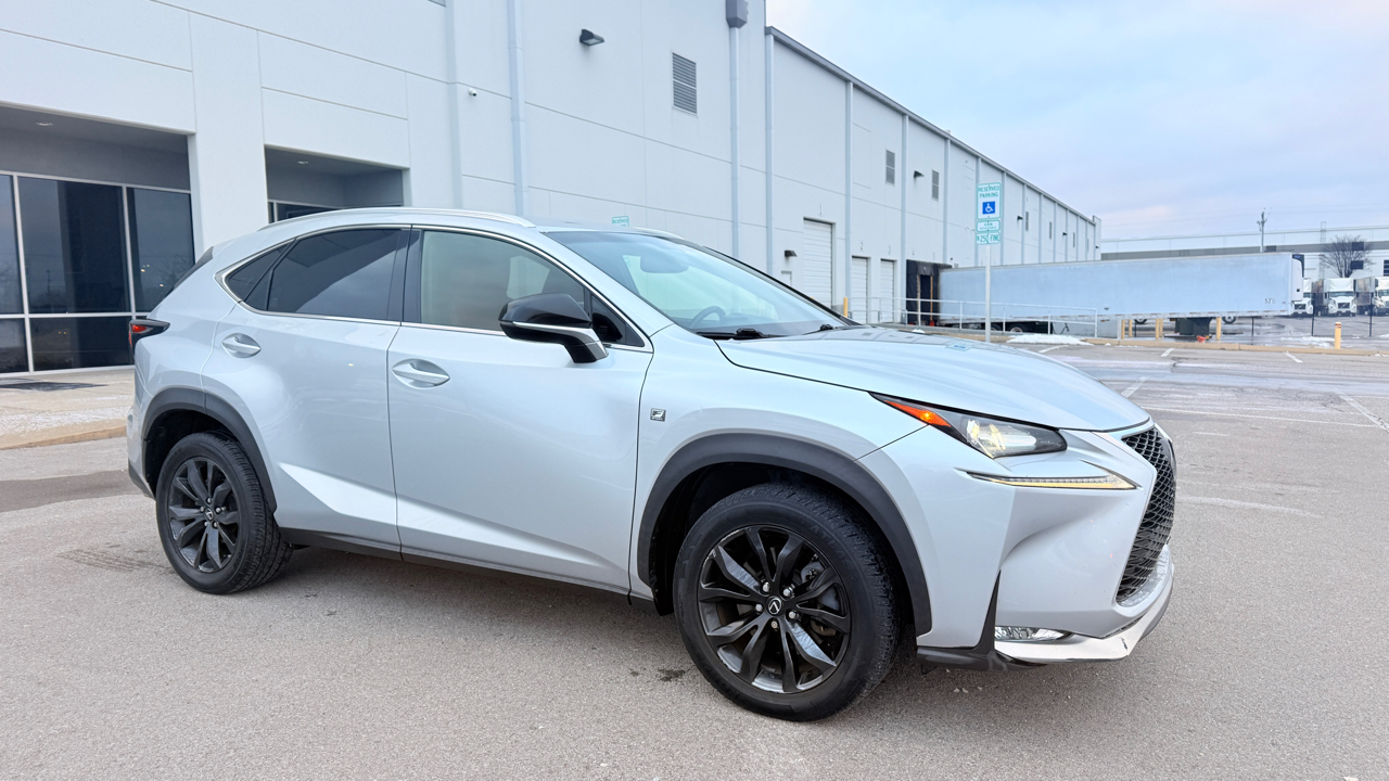 Lexus NX 200t  2017