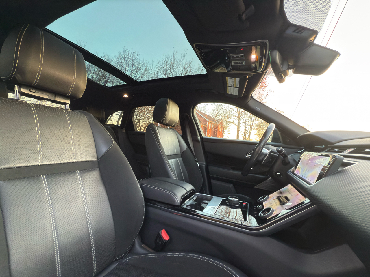 Land Rover Range Rover Velar  2018