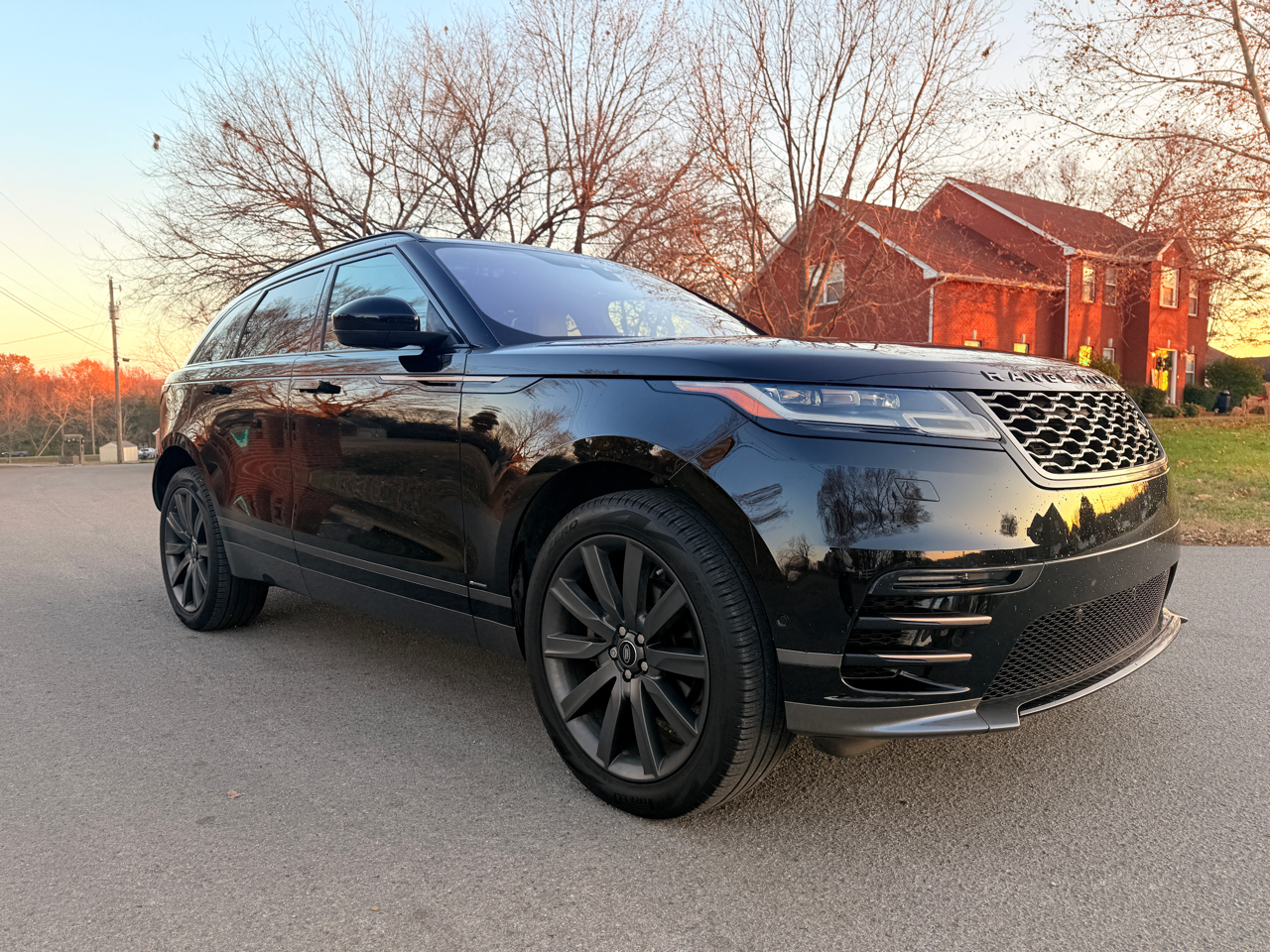 Land Rover Range Rover Velar  2018