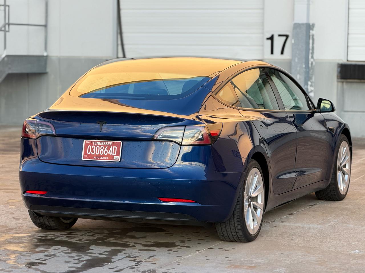 Tesla Model 3  2021