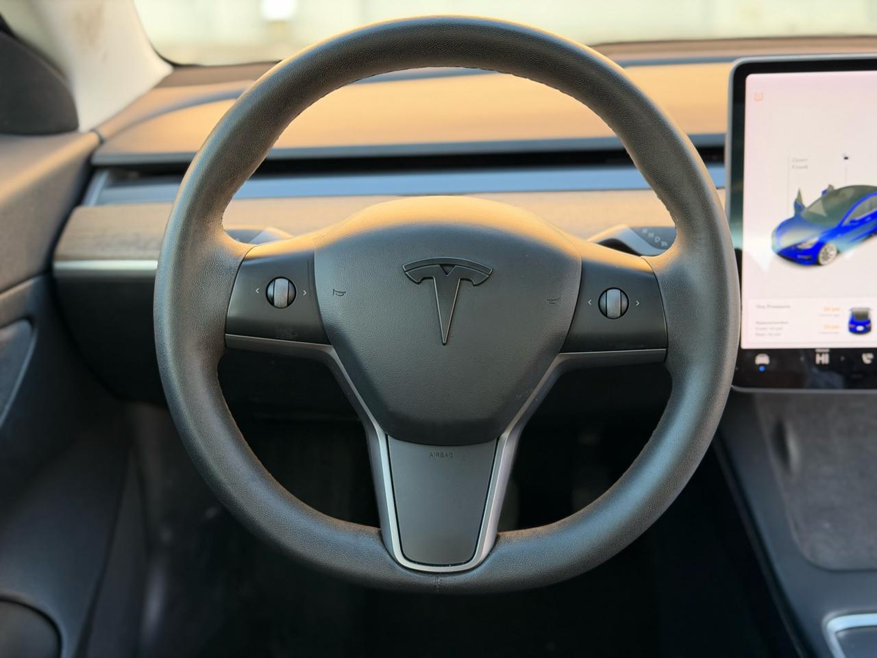 Tesla Model 3  2021