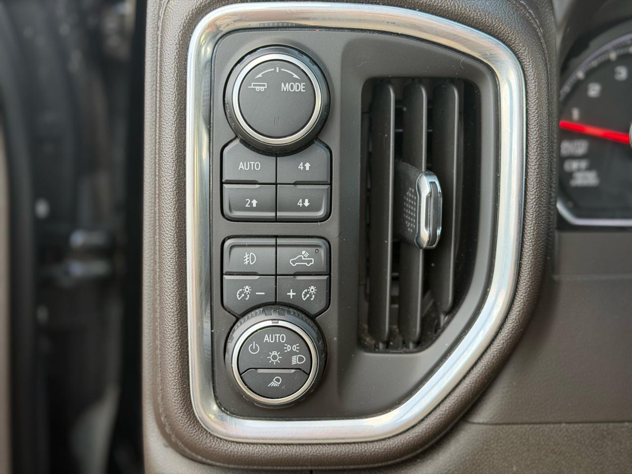 Chevrolet Silverado 1500 RST Double Cab 4WD 2021