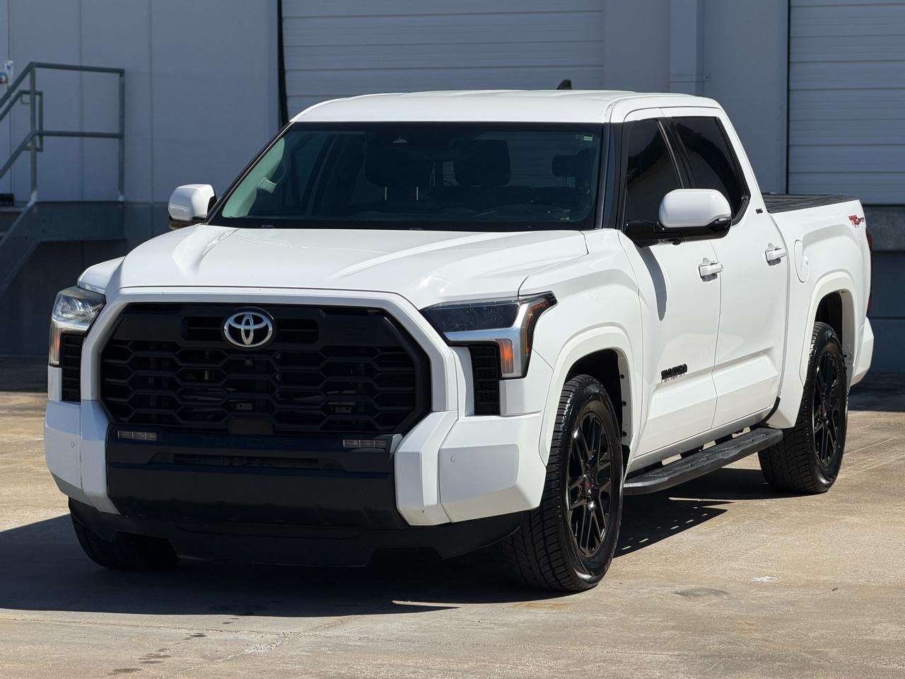 Toyota Tundra SR5 CrewMax 2WD 2022