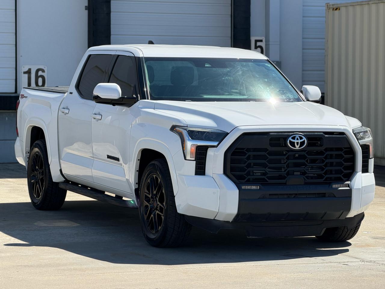 Toyota Tundra SR5 CrewMax 2WD 2022