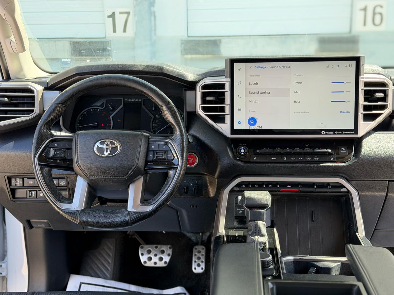 Toyota Tundra SR5 CrewMax 2WD 2022