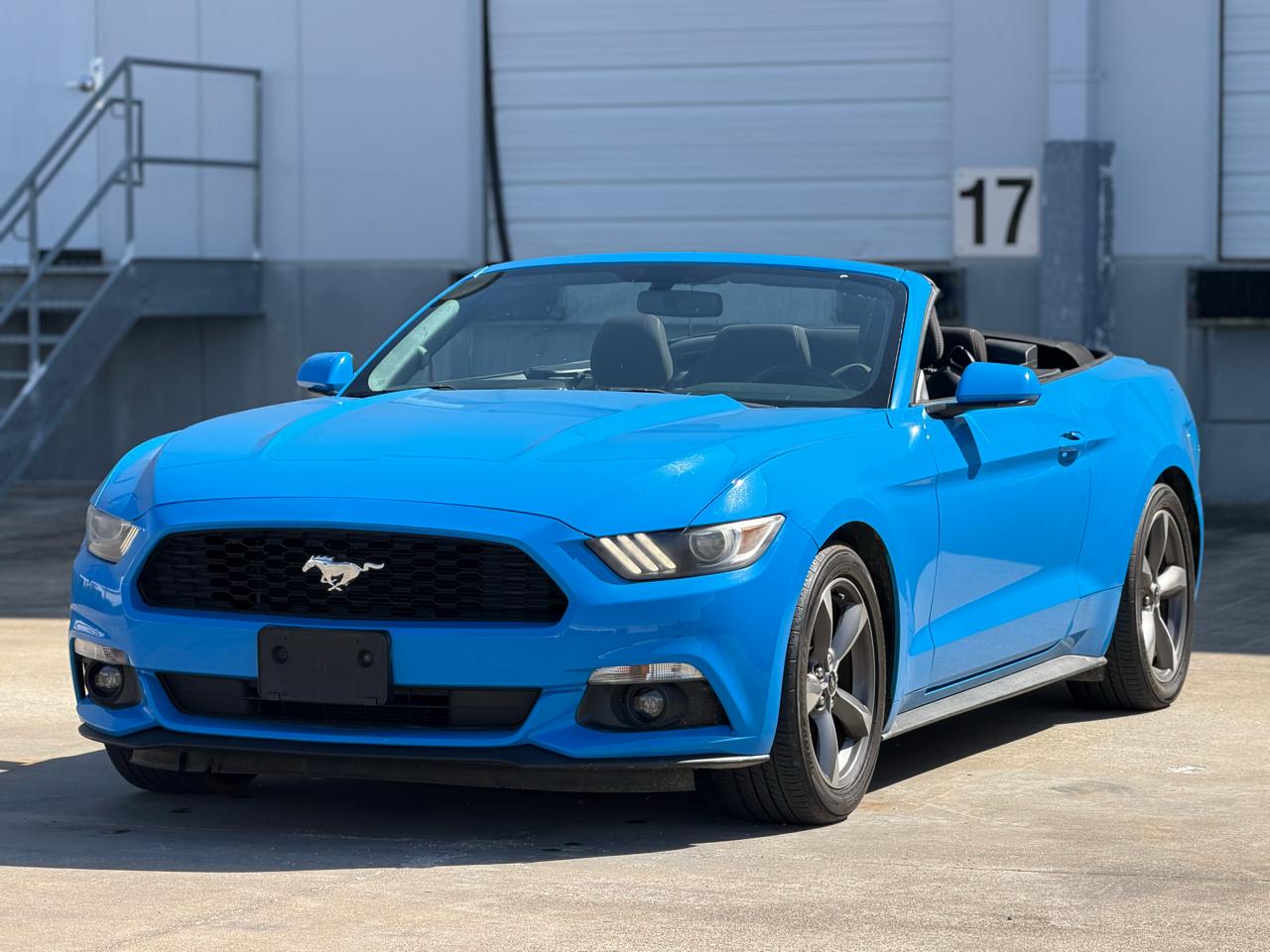 Ford Mustang V6 Convertible 2017