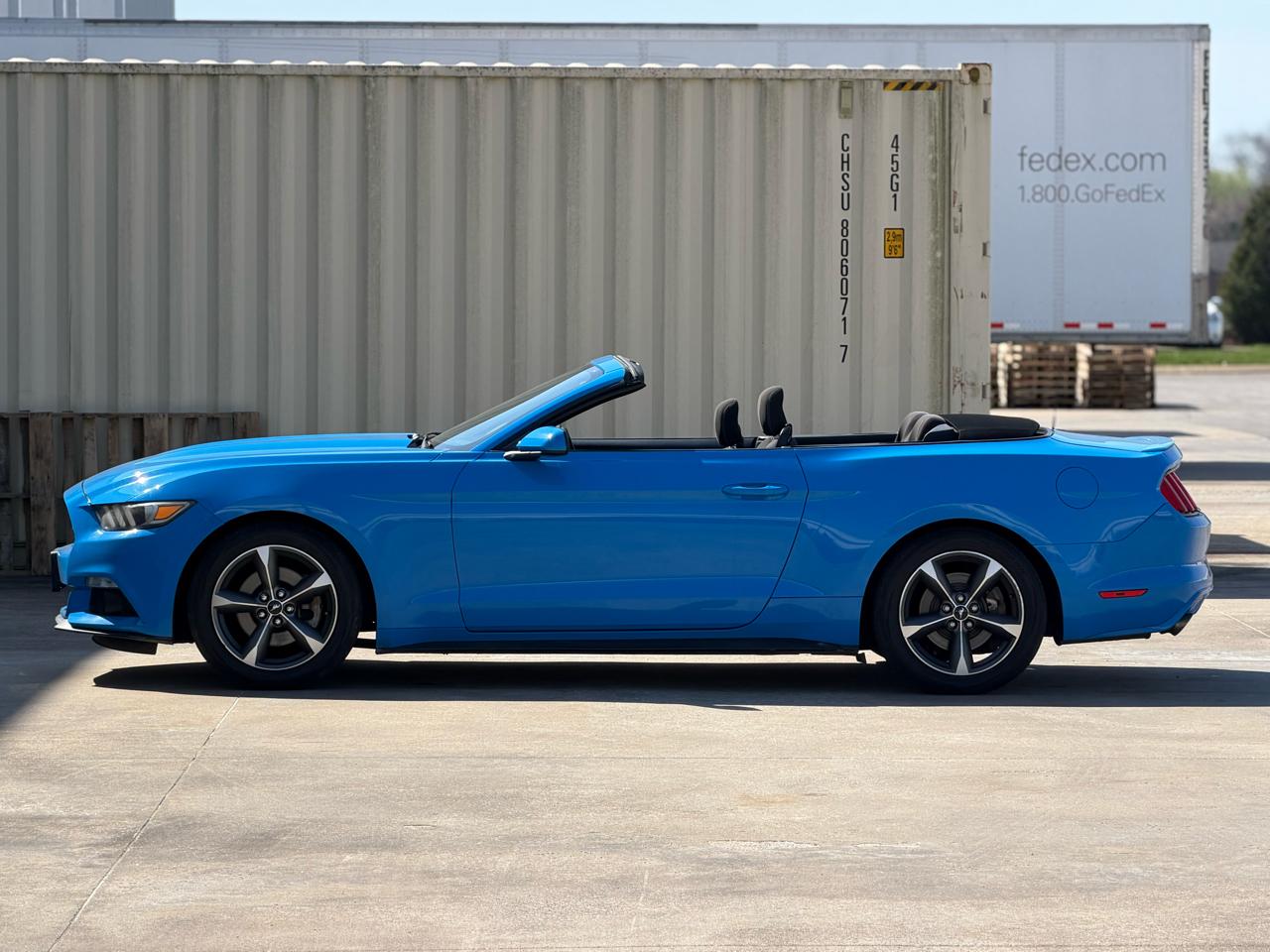 Ford Mustang V6 Convertible 2017