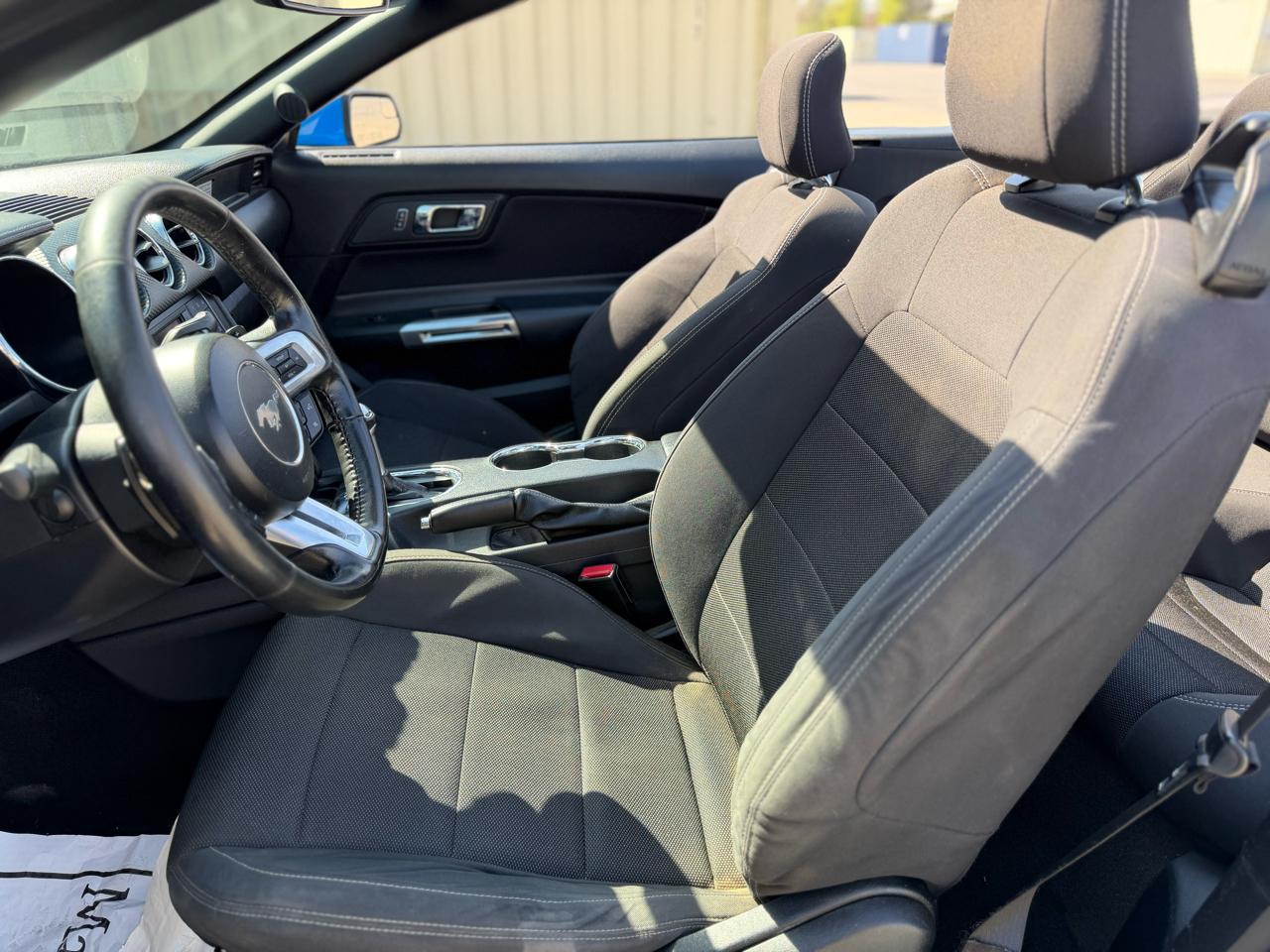 Ford Mustang V6 Convertible 2017