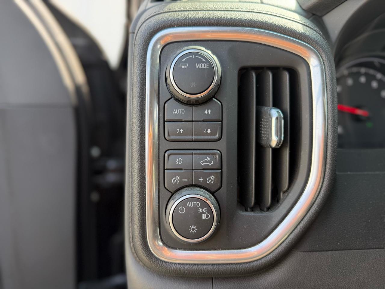 Chevrolet Silverado 1500 RST Crew Cab Long Box 4WD 2020