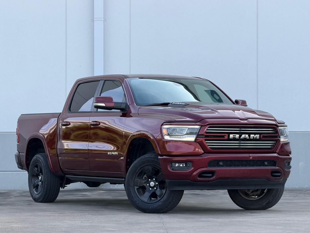 RAM 1500 Laramie Crew Cab SWB 4WD 2019