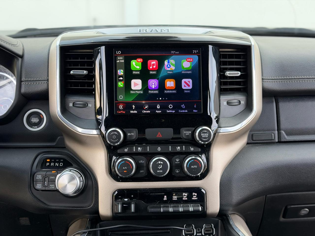 RAM 1500 Laramie Crew Cab SWB 4WD 2019