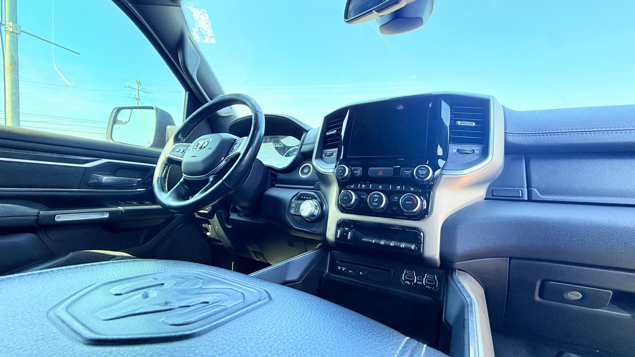 RAM 1500 Laramie Crew Cab SWB 4WD 2019