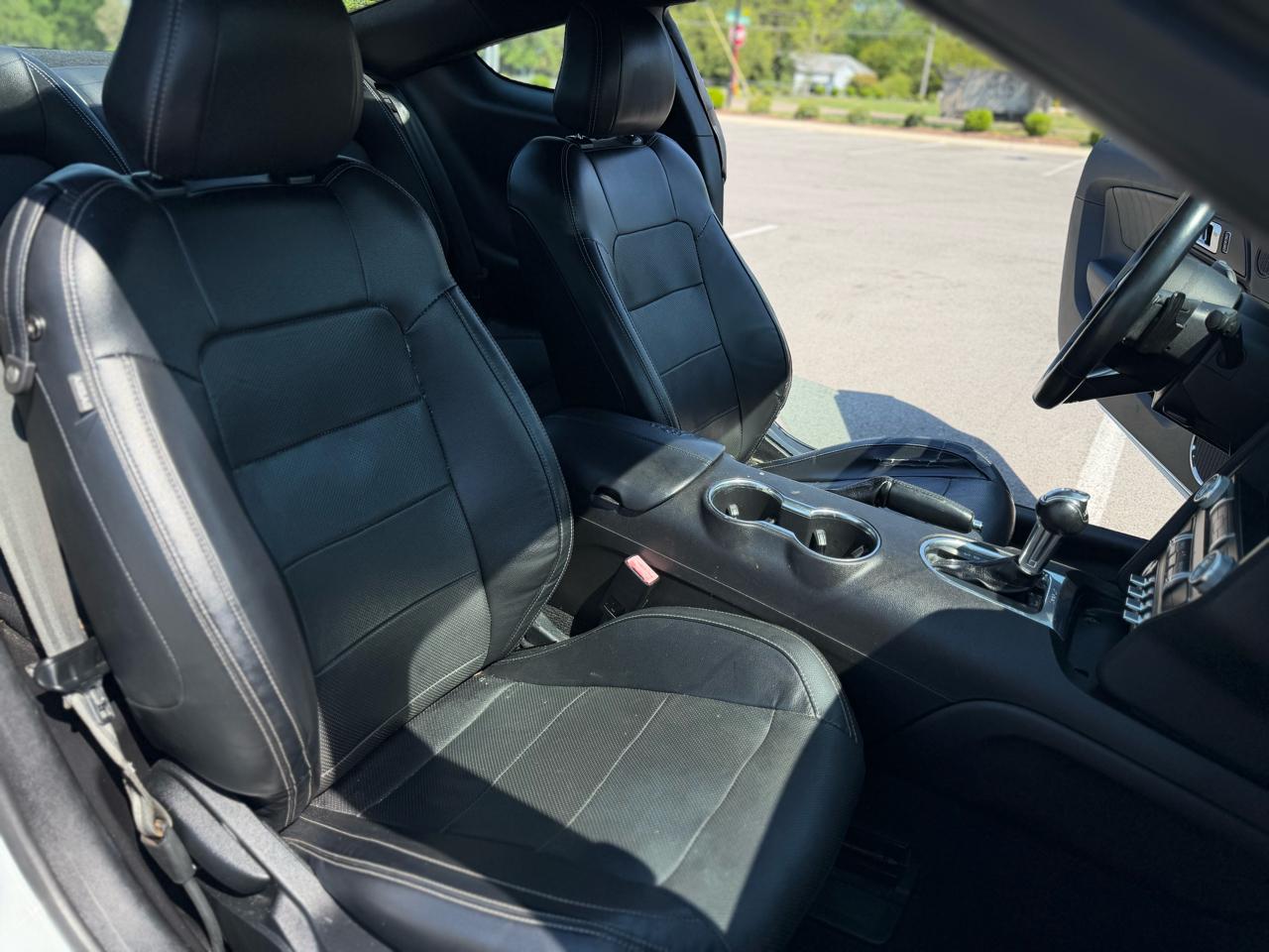 Ford Mustang EcoBoost Coupe 2019