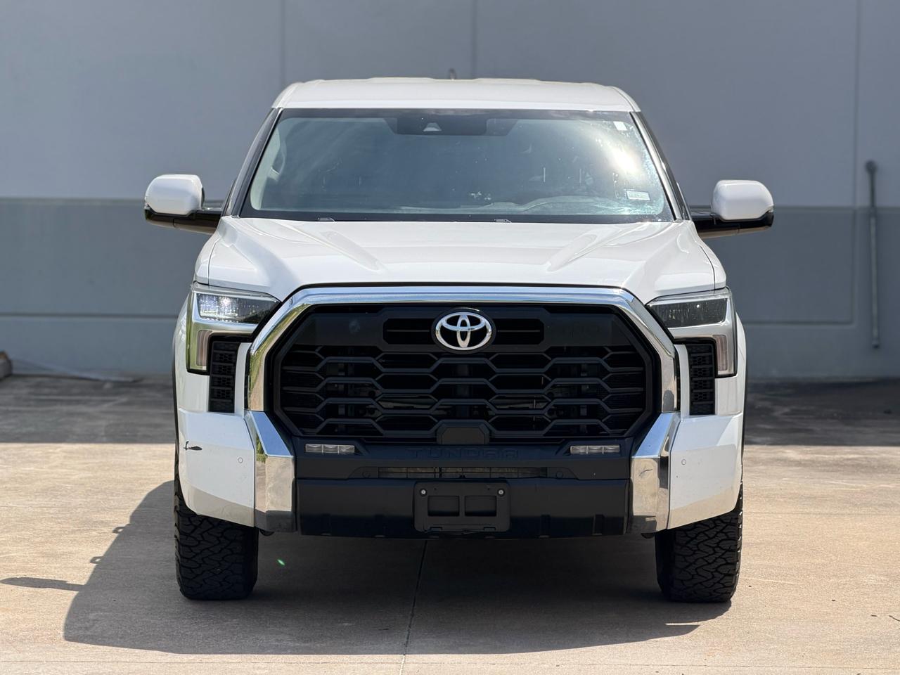 Toyota Tundra SR5 CrewMax 2WD 2022