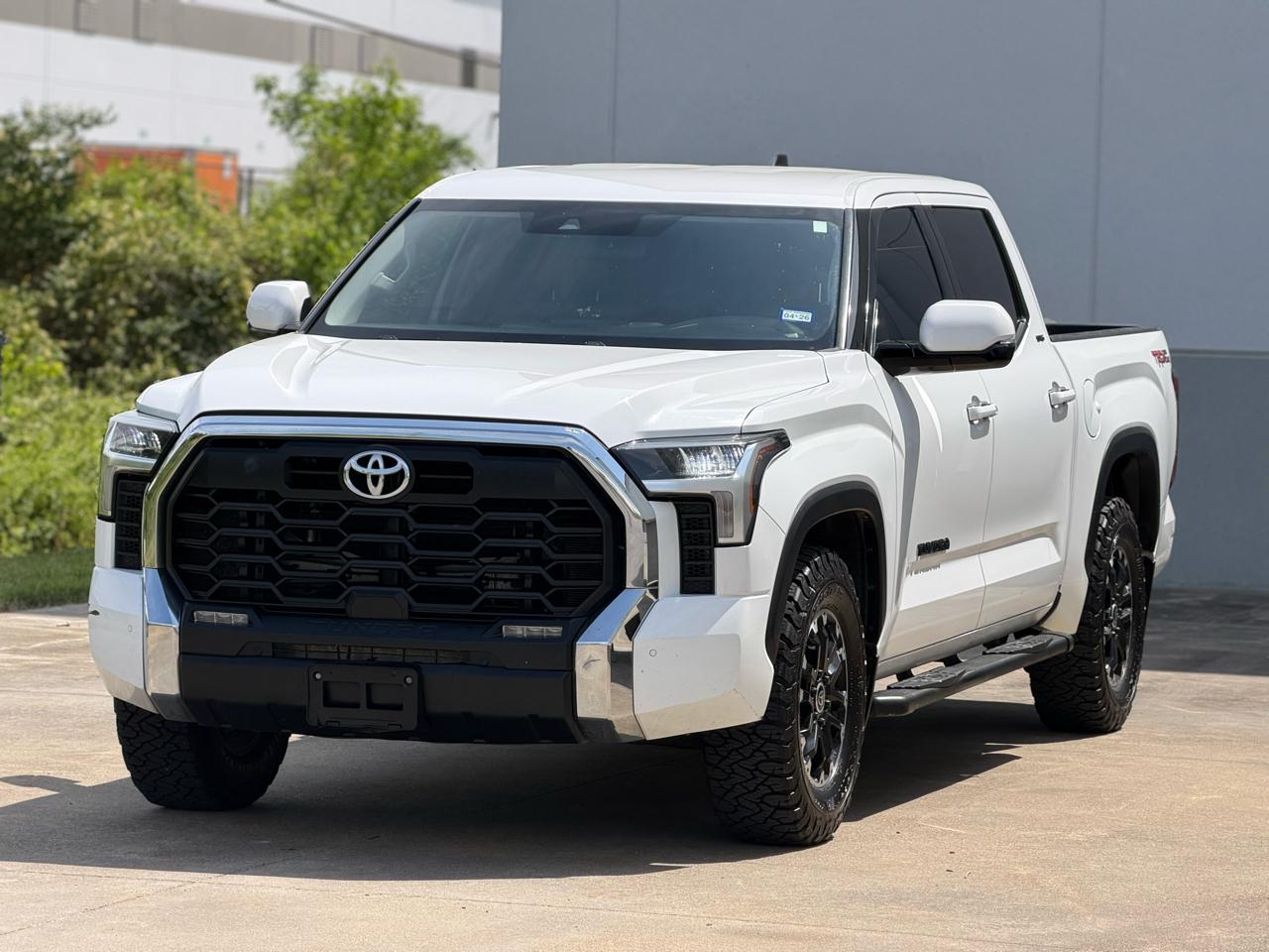 Toyota Tundra SR5 CrewMax 2WD 2022