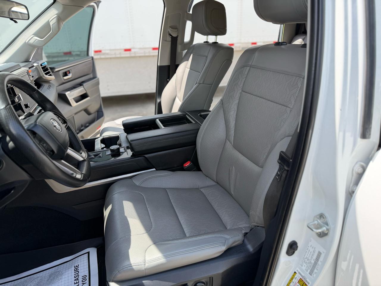 Toyota Tundra SR5 CrewMax 2WD 2022