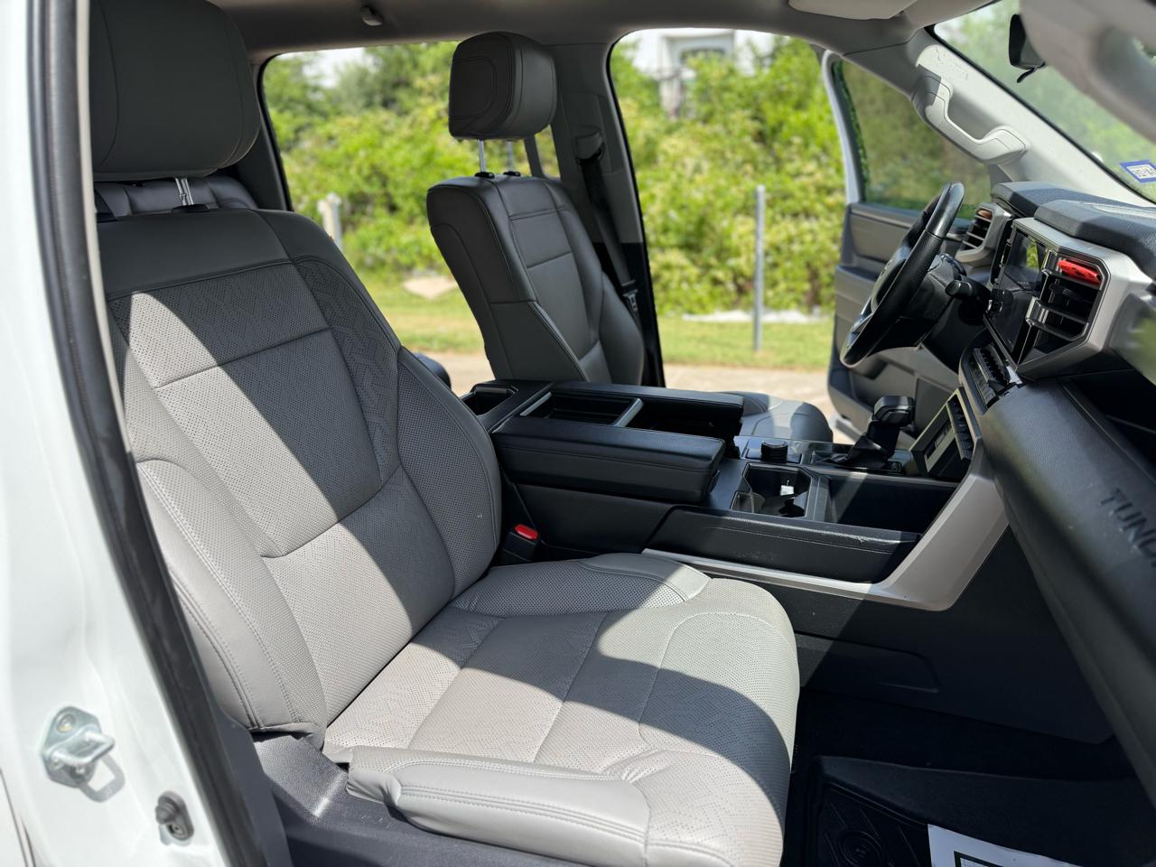 Toyota Tundra SR5 CrewMax 2WD 2022